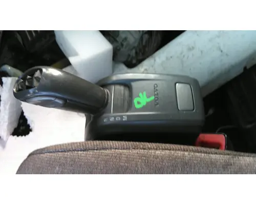 VOLVO ATO2612D GEAR SHIFTER