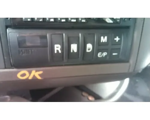VOLVO ATO2612D GEAR SHIFTER