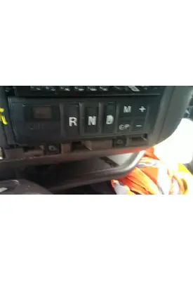 VOLVO ATO2612D GEAR SHIFTER