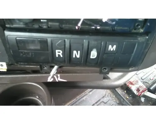 VOLVO ATO2612D GEAR SHIFTER