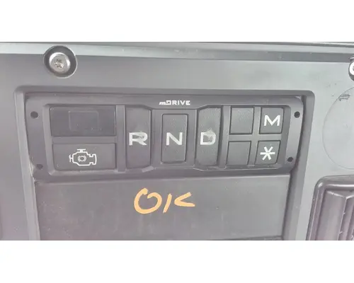 VOLVO ATO2612D GEAR SHIFTER