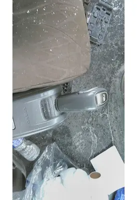 VOLVO ATO2612D GEAR SHIFTER