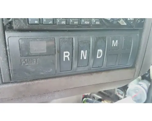 VOLVO ATO2612D GEAR SHIFTER