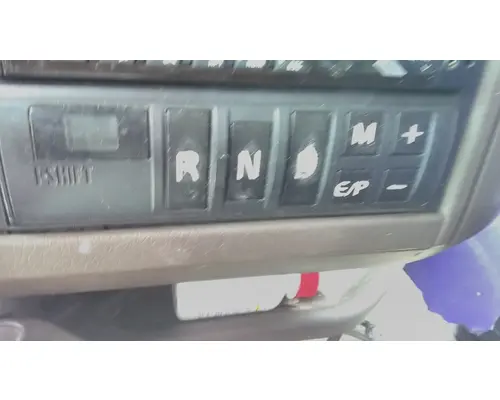VOLVO ATO2612D GEAR SHIFTER