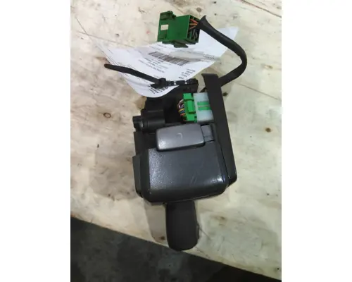 VOLVO ATO2612D GEAR SHIFTER