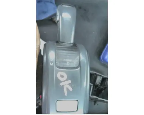 VOLVO ATO2612D GEAR SHIFTER