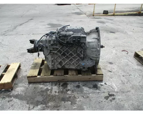 VOLVO ATO2612D TRANSMISSION ASSEMBLY