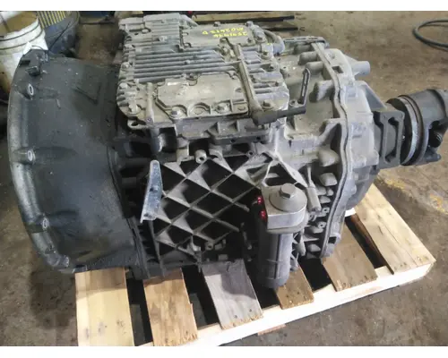 VOLVO ATO2612D TRANSMISSION ASSEMBLY