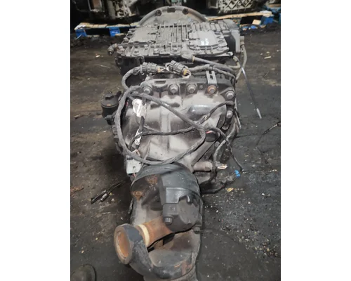 VOLVO ATO2612D Transmission Assembly