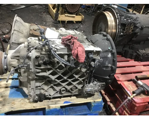 VOLVO ATO2612D Transmission Assembly