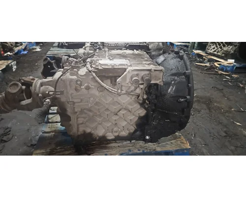 VOLVO ATO2612D Transmission Assembly