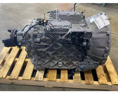 VOLVO ATO2612D Transmission Assembly