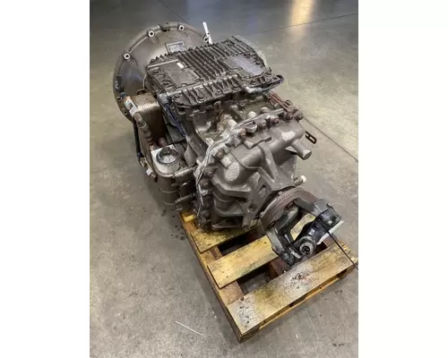 VOLVO ATO2612D Transmission Assembly
