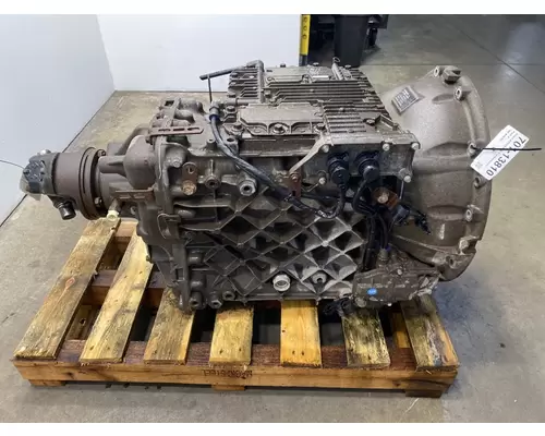 VOLVO ATO2612D Transmission Assembly