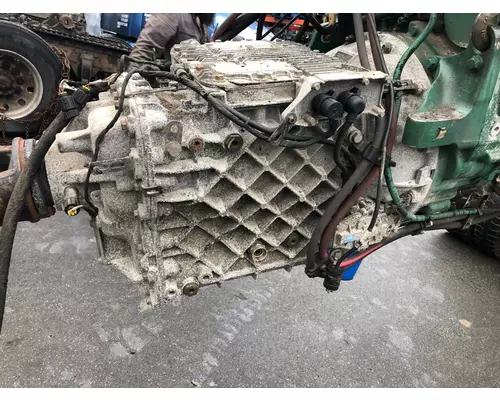 VOLVO ATO2612D Transmission Assembly