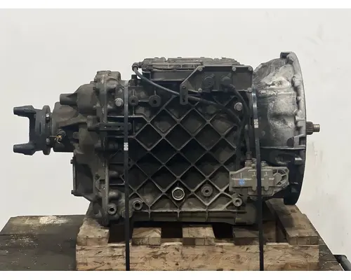 VOLVO ATO2612D Transmission Assembly
