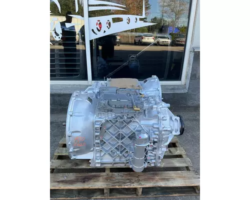 VOLVO ATO2612D Transmission Assembly