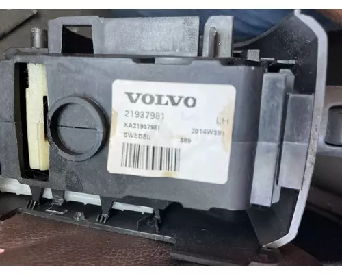 VOLVO ATO2612D Transmission Control Module (TCM)