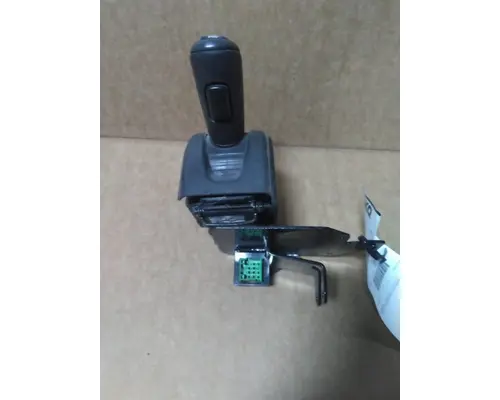 VOLVO ATO2612F GEAR SHIFTER