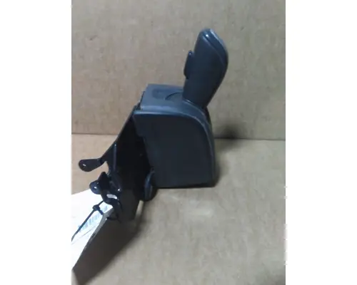 VOLVO ATO2612F GEAR SHIFTER