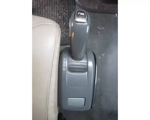 VOLVO ATO2612F GEAR SHIFTER