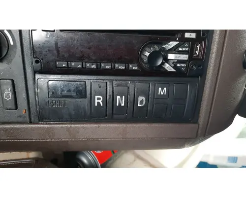 VOLVO ATO2612F GEAR SHIFTER
