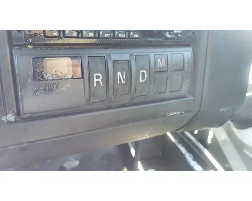 VOLVO ATO2612F GEAR SHIFTER