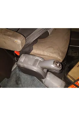 VOLVO ATO2612F GEAR SHIFTER