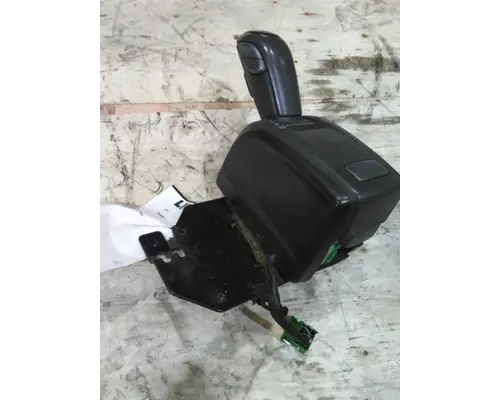 VOLVO ATO2612F GEAR SHIFTER