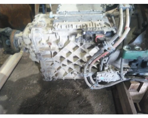 VOLVO ATO2612F TRANSMISSION ASSEMBLY