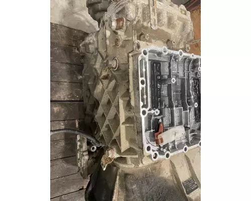 VOLVO ATO3112D Transmission Assembly