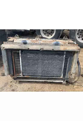 VOLVO AUTOCAR ACL64 Radiator