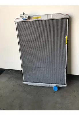 VOLVO Aero Radiator