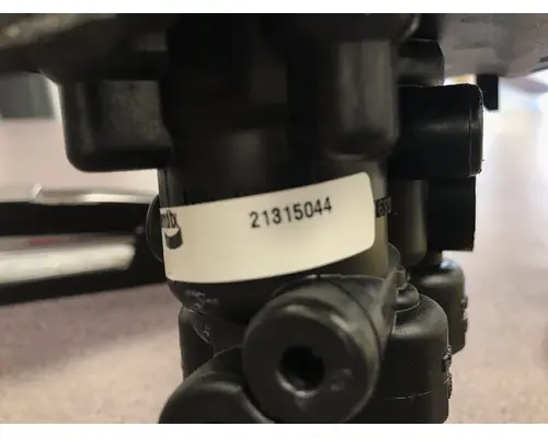 VOLVO BRAKE VALVE Dash Panel