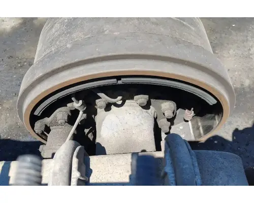 VOLVO Corporate Air Cutoff Tandem Axle