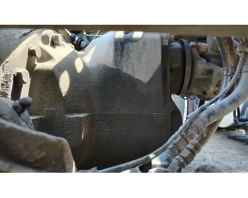 VOLVO Corporate Air Cutoff Tandem Axle