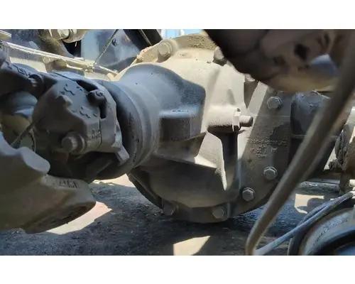 VOLVO Corporate Air Cutoff Tandem Axle