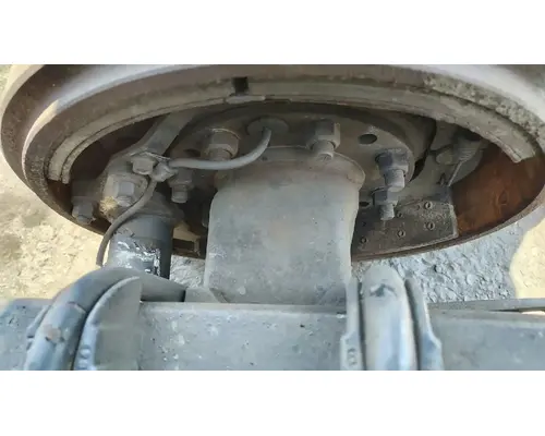 VOLVO Corporate Air Cutoff Tandem Axle