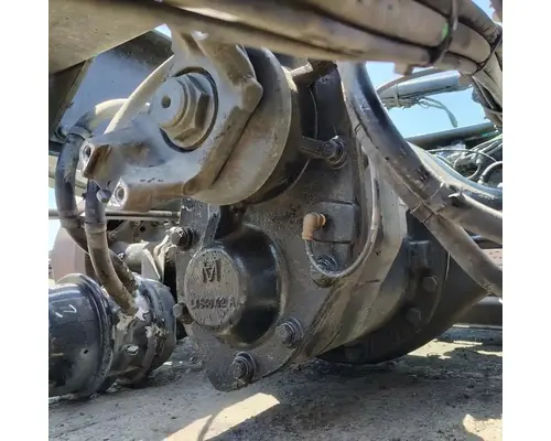 VOLVO Corporate Air Cutoff Tandem Axle