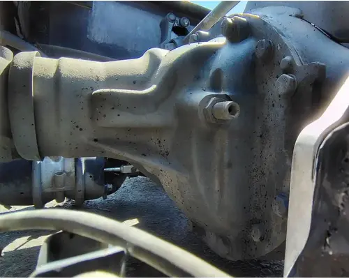 VOLVO Corporate Air Cutoff Tandem Axle