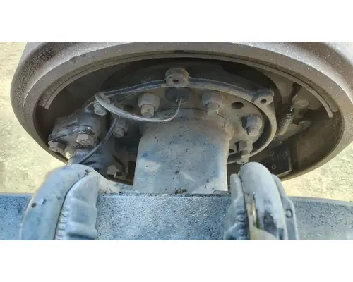 VOLVO Corporate Air Cutoff Tandem Axle