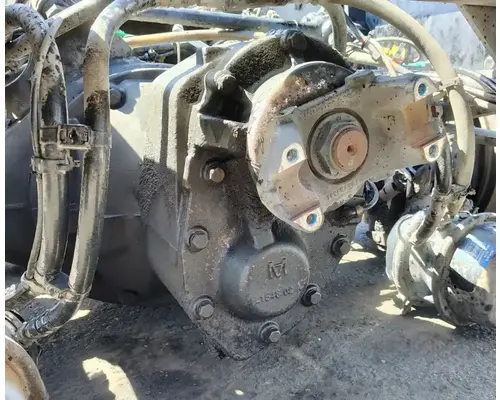 VOLVO Corporate Air Cutoff Tandem Axle