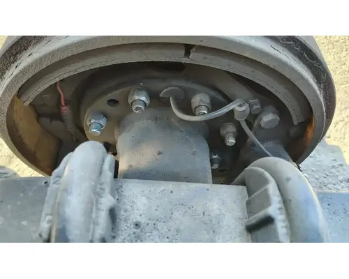 VOLVO Corporate Air Cutoff Tandem Axle