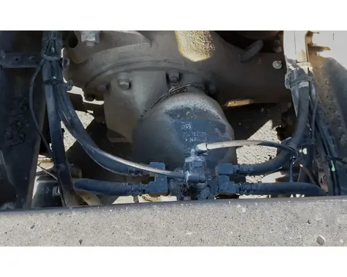 VOLVO Corporate Air Cutoff Tandem Axle