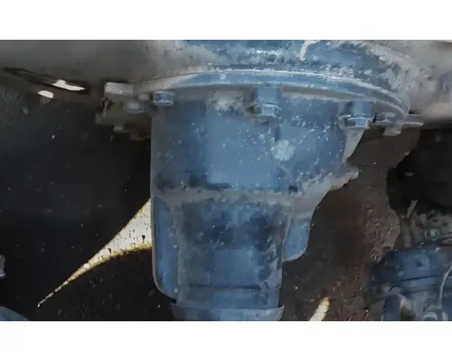 VOLVO Corporate Air Cutoff Tandem Axle