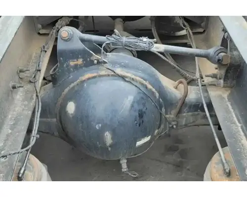 VOLVO Corporate Air Tandem Cutoffs