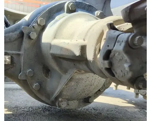 VOLVO Corporate Air Tandem Cutoffs