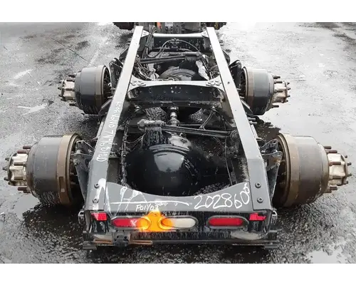 VOLVO Corporate Air Tandem Cutoffs