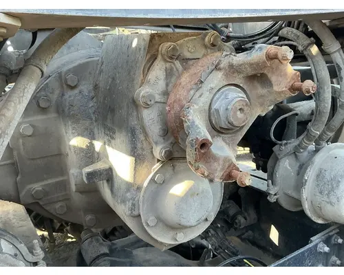 VOLVO Corporate Air Tandem Cutoffs