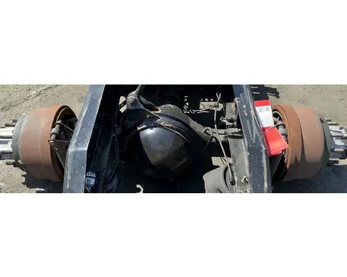 VOLVO Corporate Air Tandem Cutoffs